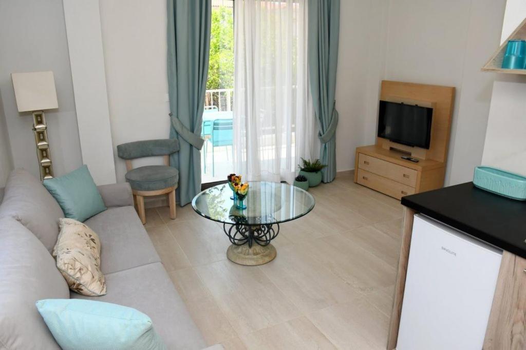 Theano Luxury Suites Nikiti 外观 照片