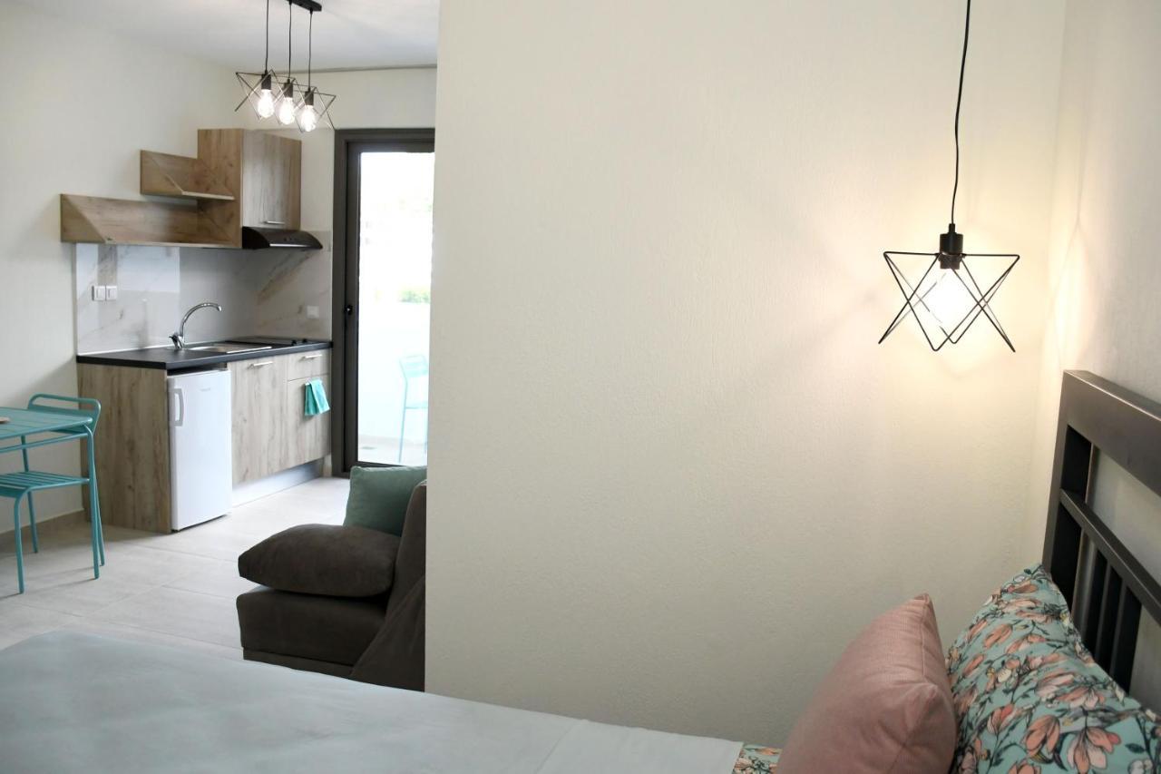 Theano Luxury Suites Nikiti 外观 照片