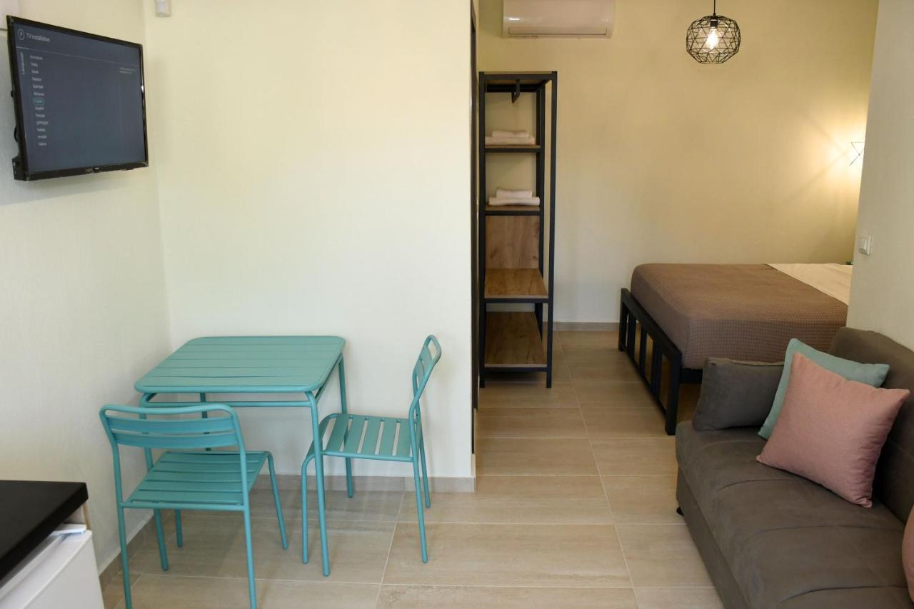 Theano Luxury Suites Nikiti 外观 照片